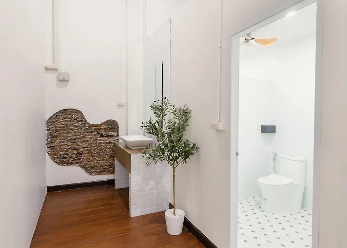 Ostello House Of Patcha เรือลพัชชา Share Bathroom Bangkok