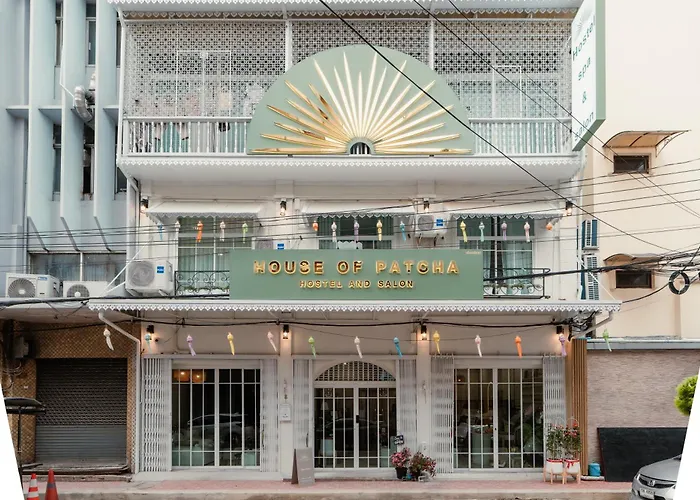 House Of Patcha เรือลพัชชา Share Bathroom * Bangkok